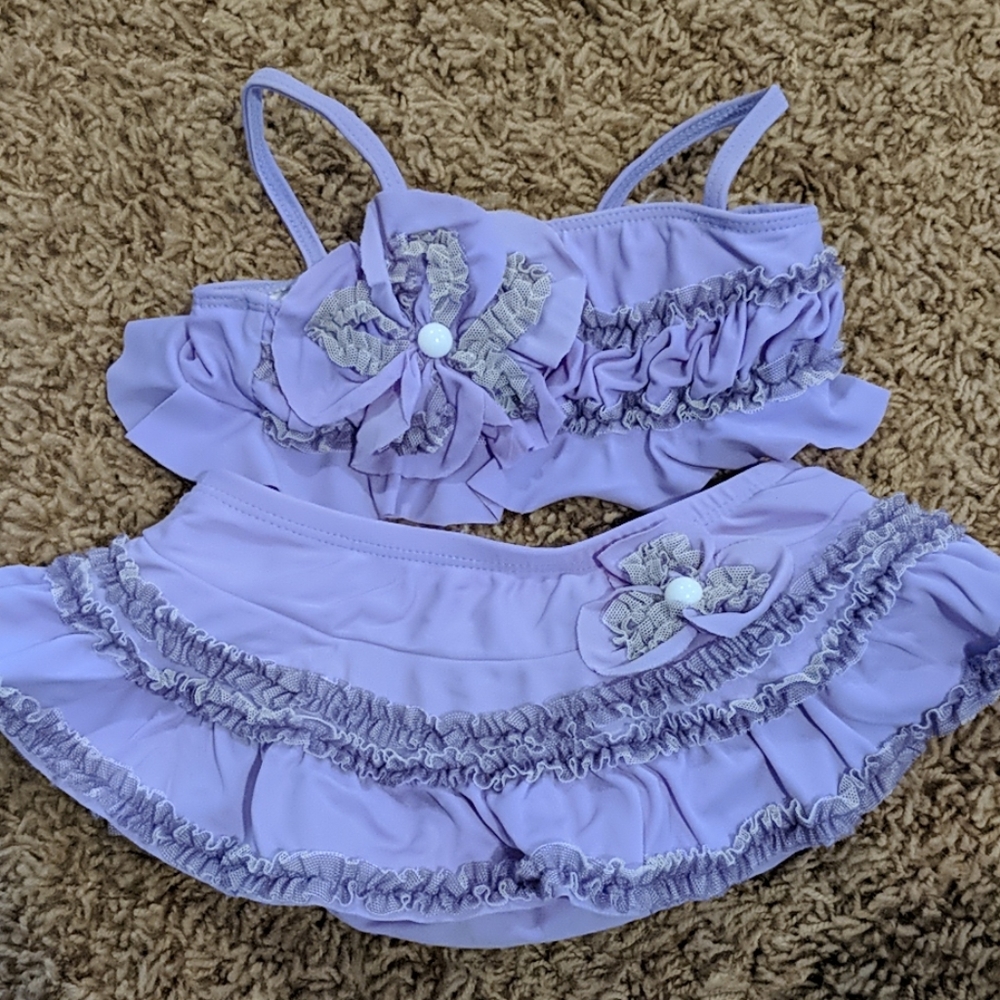 12mo isobella and Chloe swimsuit